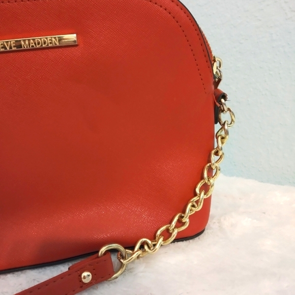 Steve Madden Faux Leather Crossbody Purse Bag Handbad with Gold Chain Strap - Picture 8 of 16